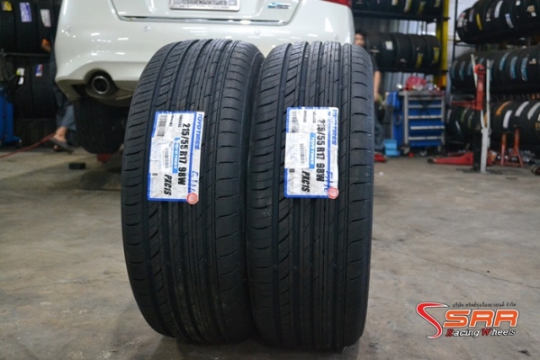 TOYO C1S 215/55R17 ปี16 ราคาพิเศษ TOYO C1S 215/55R17 ปี16 ราคาพิเศษ
