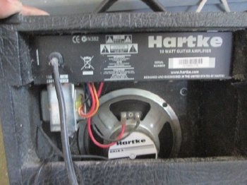 ขาย กีต้า แอมปรีฟายเออร์ 10 WATT