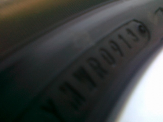 ขายล้อพร้อมยางฝาครอบ รถวีออส  สภาพยางใหม่เอี่ยมถอดจากรถป้ายแดงยังไม่ได้ใช้งาน ซื้อรถจากโชว์รูมก้มาเปลี่ยนเป็นแม็กทันทีสภาพยังไม่ได้ล้าง(รับประกันว่าใหม่เอี่ยมปี2013ออกรถมาเมื่อวานนี้เอง)