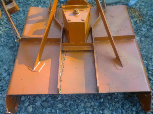 ขายที่ตัดหญ้า ใช้ตัดหญ้าในสวน ในไร่ มียอยปั่นพร้อมใช้งาน