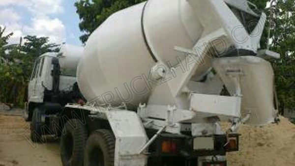 รถบรรทุก 10 ล้อโม่ปูน ยี่ห้อ NISSAN รุ่น UD430 โม่ขนาด 6 คิว รถบรรทุก 10 ล้อโม่ปูน ยี่ห้อ NISSAN รุ่น UD430 โม่ขนาด 6 คิว