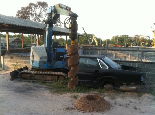 หัว isuzu  หัวนอกสวยจัด  ภายนอกไม่ต้องทำสี ภายในครบๆไม่มีรอย