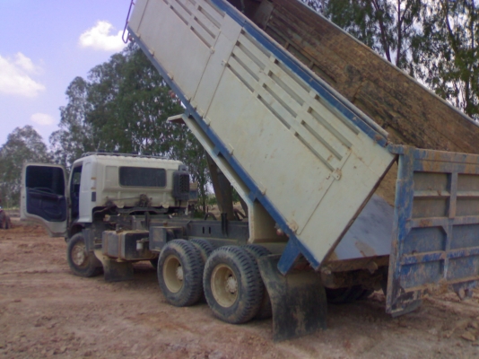 ขาย HINO MEGA เครื่องJO8Cโบว์อินเตอร์ 220แรงปี48 ขาย HINO MEGA เครื่องJO8Cโบว์อินเตอร์ 220แรงปี48