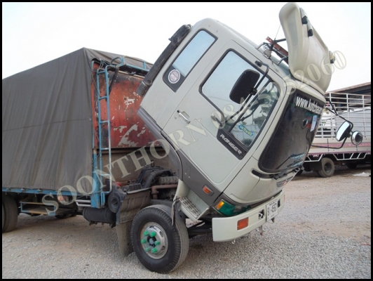 ขายด่วน รถบรรทุก 6 ล้อ HINO FD3H 195 แรง ช่วงยาว 5.50Mรถสวยมาก สภาพพร้อมใช้งาน ราคาสุดคุ้ม