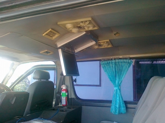 ขายรถตู้290,000.-ปรับราคา250,000.-ขับกลับได้เลย