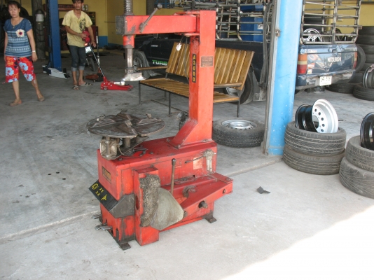 เครื่่องถอดยาง