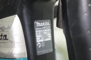สว่านและสกัดระบบโรตารี่ยี่ห้อmakita รุ่นHR3530 สภาพดีมากพร้อมใช้ครับ สว่านและสกัดระบบโรตารี่ยี่ห้อmakita รุ่นHR3530 สภาพดีมากพร้อมใช้ครับ