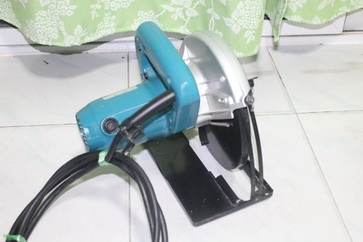 เลื่อยวงเดือน 7 นิ้ว makita รุ่น 5806B (1,050w.) สภาพพร้อมใช้งานครับ