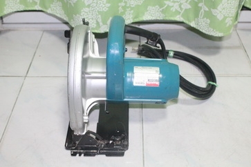 เลื่อยวงเดือน 7 นิ้ว makita รุ่น 5806B (1,050w.) สภาพพร้อมใช้งานครับ