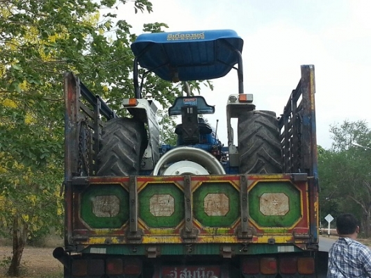 ขายแล้ว รถไถ ฟอร์ด6600(77-T5) พร้อมดันหน้า ผาน7