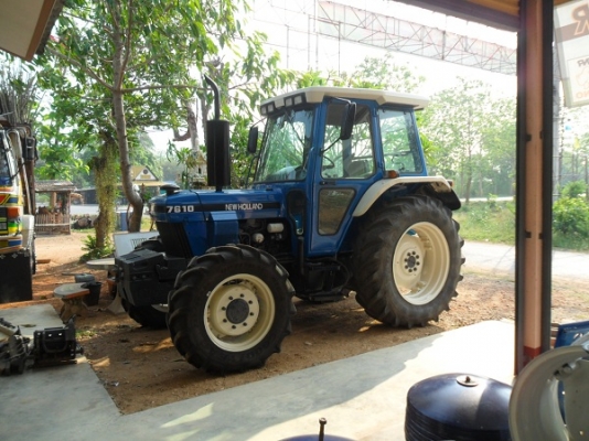 ขาย รถไถฟอร์ด7610 NEW HOLLAND 2เพลา คานหน้าคาราโร่
