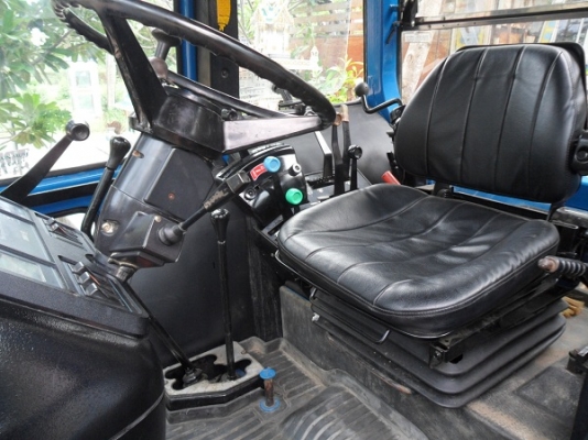 ขาย รถไถฟอร์ด7610 NEW HOLLAND 2เพลา คานหน้าคาราโร่