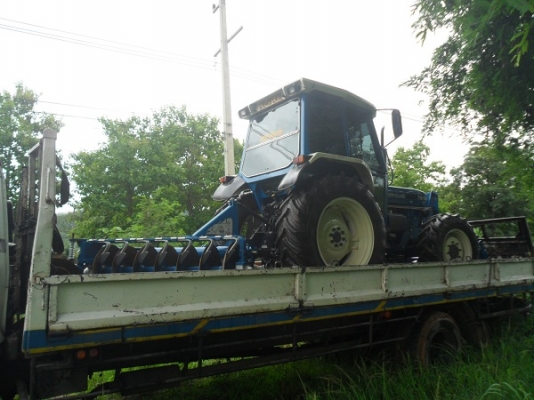 ขาย รถไถฟอร์ด7610 NEW HOLLAND 2เพลา คานหน้าคาราโร่