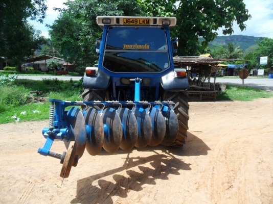 ขาย รถไถฟอร์ด7610 NEW HOLLAND 2เพลา คานหน้าคาราโร่