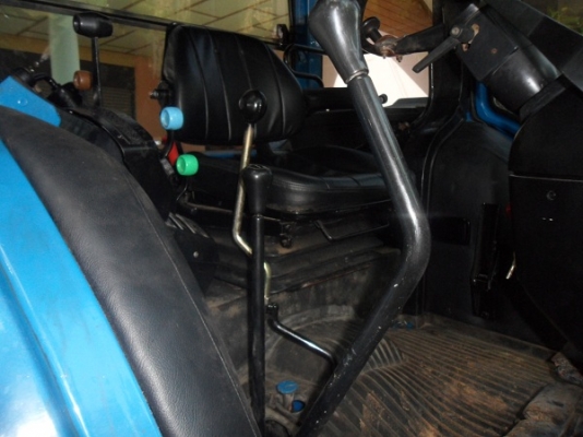 ขาย รถไถฟอร์ด7610 NEW HOLLAND 2เพลา คานหน้าคาราโร่