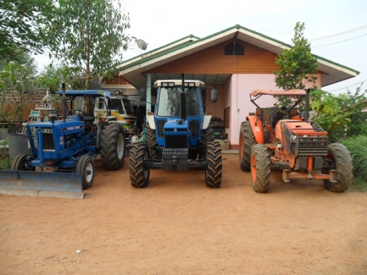 ขาย รถไถฟอร์ด7610 NEW HOLLAND 2เพลา คานหน้าคาราโร่