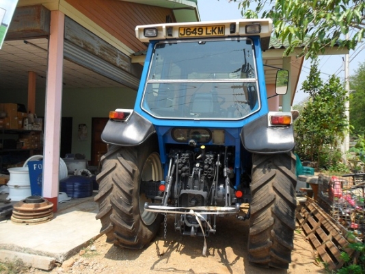 ขาย รถไถฟอร์ด7610 NEW HOLLAND 2เพลา คานหน้าคาราโร่