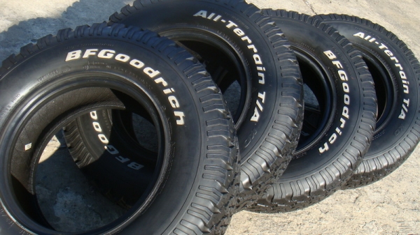 ขายยาง BF Goodrich Allterrain 265 75 r16 ปี10 ขายยาง BF Goodrich Allterrain 265 75 r16 ปี10