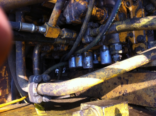 pc 120 พร้อม หางปลา10 ล้อ (รถดี  สภาพเก่านอก มีVDO คลิ๊กดู )  พร้อมใช้ราคารวม 850,000(ต่อรองได้)