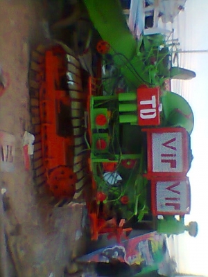 รถเกี่ยวข้าวพร้อมรถเทนเลอร์