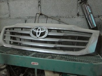 ขาย กระจังหน้าทั้งชุด นอก+ใน ของแท้ถอด TOYOTA - CHAMP