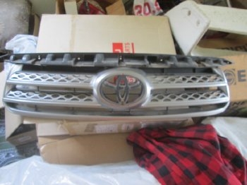 ขาย กระจังหน้า ของแท้ถอด TOYOTA - FORTURNER