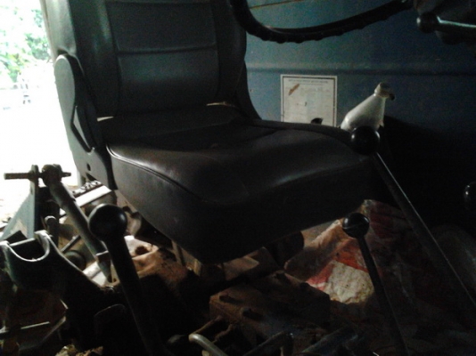 ขาย รถไถ FORD 6610 เสื้อลาย ตัวเต็ม สภาพพร้อมใช้งาน  ยางดี 4เส้น พร้อมอุปกรณ์ 2ชิ้น ใบดัน ผาน5CMT เอกสารเล่มทะเบียน พร้อมใช้ พร้อมลุยงาน ราคาต่อรองได้ครับ