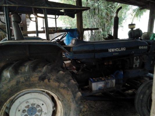 ขาย รถไถ FORD 6610 เสื้อลาย ตัวเต็ม สภาพพร้อมใช้งาน  ยางดี 4เส้น พร้อมอุปกรณ์ 2ชิ้น ใบดัน ผาน5CMT เอกสารเล่มทะเบียน พร้อมใช้ พร้อมลุยงาน ราคาต่อรองได้ครับ