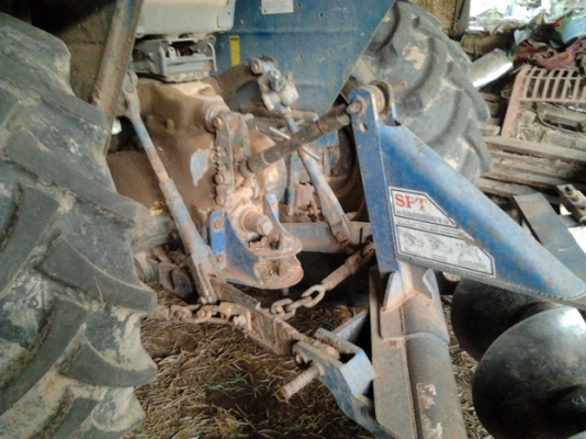 ขาย รถไถ FORD 6610 เสื้อลาย ตัวเต็ม สภาพพร้อมใช้งาน  ยางดี 4เส้น พร้อมอุปกรณ์ 2ชิ้น ใบดัน ผาน5CMT เอกสารเล่มทะเบียน พร้อมใช้ พร้อมลุยงาน ราคาต่อรองได้ครับ