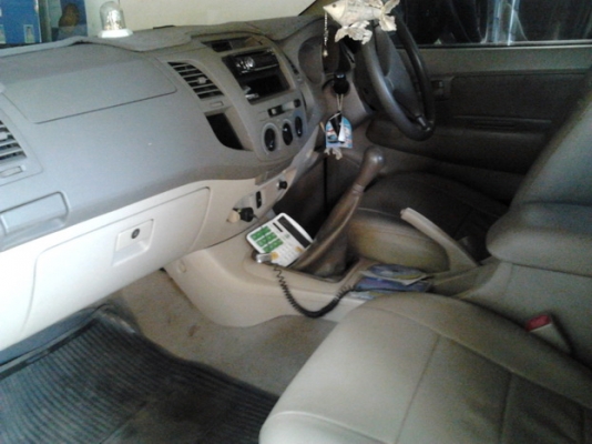 ขาย กระบะแค็ป TOYOTA VIGO 3.0E PRERUNNER ปี50/07 หน้า-หลังเดิมๆ ไม่เคยชนหนัก สีเดิม มีเคลมมา1จุด ประตูขวาข้างคนขับ นิดๆ ชุดแต่งพองาม ภายในสวย แอร์เย็น สีเดิม มีรอยขนแมวบ้าง ไมล์17x,xxx พร้อมใช้งาน ราคาต่อรองได้ครับ ขาย กระบะแค็ป TOYOTA VIGO 3.0E PRERUNNER ปี50/07 หน้า-หลังเดิมๆ ไม่เคยชนหนัก สีเดิม มีเคลมมา1จุด ประตูขวาข้างคนขับ นิดๆ ชุดแต่งพองาม ภายในสวย แอร์เย็น สีเดิม มีรอยขนแมวบ้าง ไมล์17x,xxx พร้อมใช้งาน ราคาต่อรองได้ครับ