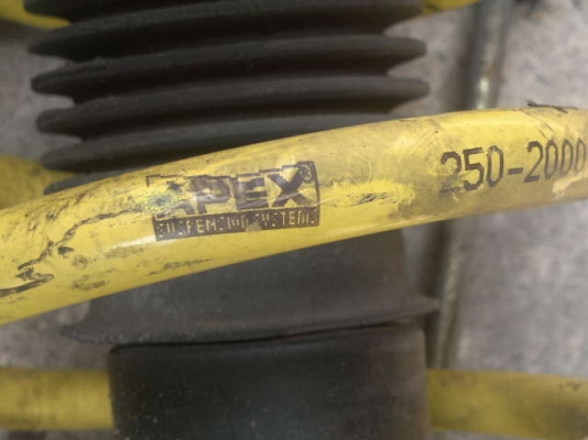 --- ขาย --- โช๊ค + สปิงAPEX คู่หน้า ของ VOLVO 850 หรือแยก