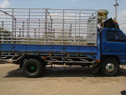 ขายNPR57LสวยเพลาหลังFเกียร์rock6เกียร์เดินหน้า