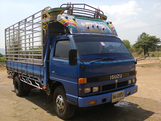 ขายNPR57LสวยเพลาหลังFเกียร์rock6เกียร์เดินหน้า