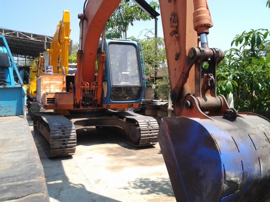 ขายด่วน..รถแบคโฮ HITACHI EX120-2 รถสวย มีลายหัวแย๊ก เก่าญี่ปุ่นแท้  ทำงานได้ไว ประหยัดน้ำมันสุดคุ้ม มีใบอินวอยล์ ราคาต่อรองได้.