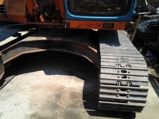 ขายด่วน..รถแบคโฮ HITACHI EX120-2 รถสวย มีลายหัวแย๊ก เก่าญี่ปุ่นแท้  ทำงานได้ไว ประหยัดน้ำมันสุดคุ้ม มีใบอินวอยล์ ราคาต่อรองได้.