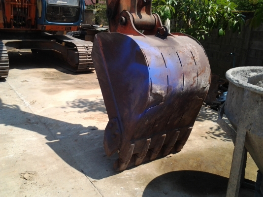 ขายด่วน..รถแบคโฮ HITACHI EX120-2 รถสวย มีลายหัวแย๊ก เก่าญี่ปุ่นแท้  ทำงานได้ไว ประหยัดน้ำมันสุดคุ้ม มีใบอินวอยล์ ราคาต่อรองได้.