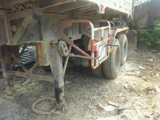 หางเซมิคดั้ม2คาน ของส.สุชัย หางกระแทกกิ่งไม้มานิดหน่อย ไม่ได้หล่น ขายตามสภาพ...