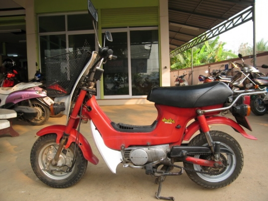 ขายรถ Honda Chaly 50 เดิมๆ มีทะเบียนพร้อมโอน