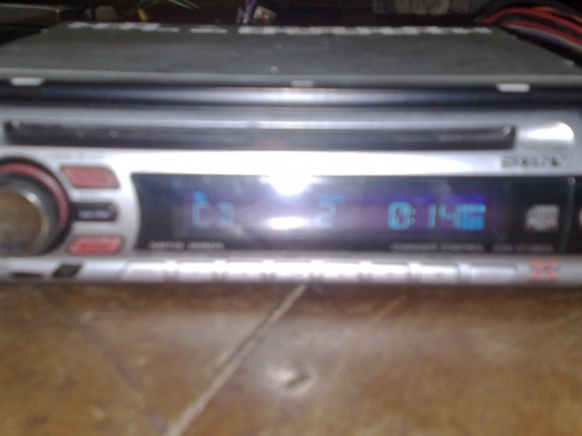 ขายวิทยุติดรถยนต์somyเล่นcd-mp3