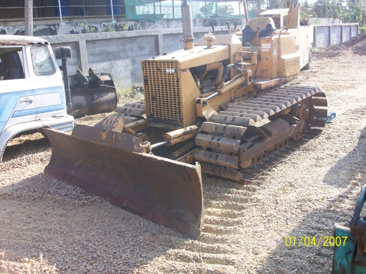 ขายแทรกเตอร์ D-2 รุ่น 5 KOMATSU สภาพสวยพร้อมใช้งาน ติดต่อ คุณจี๊ด 089-7949488 คุณยุทธ์ 081-9870866 ขายแทรกเตอร์ D-2 รุ่น 5 KOMATSU สภาพสวยพร้อมใช้งาน ติดต่อ คุณจี๊ด 089-7949488 คุณยุทธ์ 081-9870866