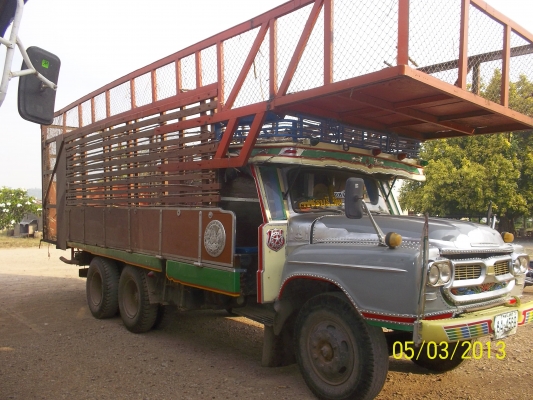 ขายรถบรรทุกหัวยาวสภาพสวย พร้อมใช้