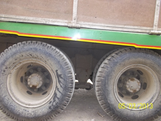 ขายรถบรรทุกหัวยาวสภาพสวย พร้อมใช้