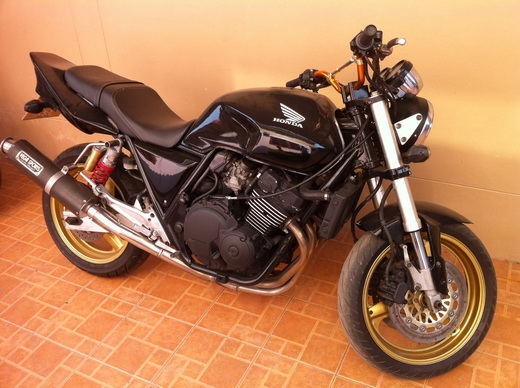 อยากขาย ครับ sf 400 ทะเบียนพร้อมโอน แต่งเยอะ