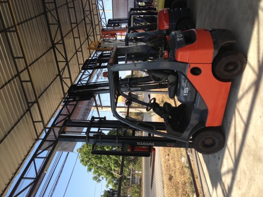 รถยก1.5ตัน