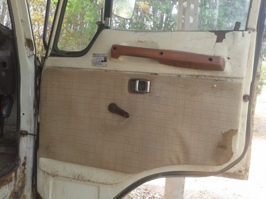 ขาย 6 ล้อ HINO FF175. (EH700) เครื่องแห้ง แน่น แรง คัซซีสวยมากๆ สวยจัด พร้อยลุยงานสุด. พร้อมโอน