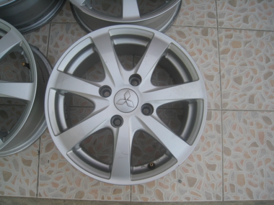 ขายล้อแม็ก Mitsubishi lanser 15"x6" et+46 4รู114 (081-3747940)