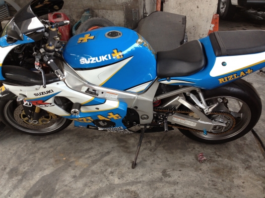 ขาบ suzugi 1000cc ขาบ suzugi 1000cc