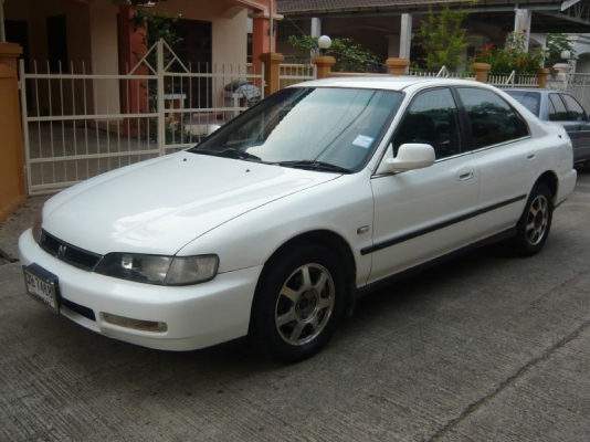 HONDA ACCORD ท้ายก้อนเดียว-2ก้อน ปี 95-98