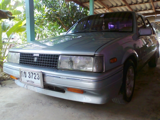 ขายรถเก๋ง ISUZU เดิมทั้งคัน แอร์เย็น ทะเบียนเต็มพร้อมโอน