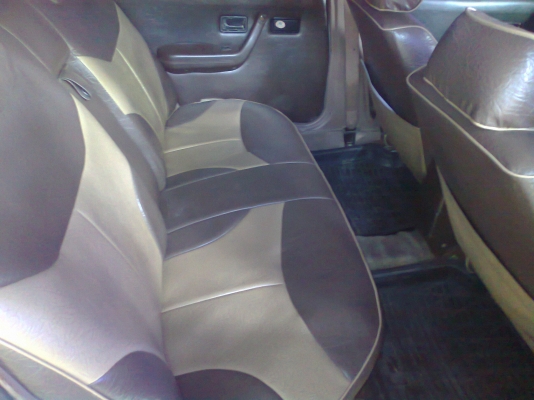 ขายรถเก๋ง ISUZU เดิมทั้งคัน แอร์เย็น ทะเบียนเต็มพร้อมโอน